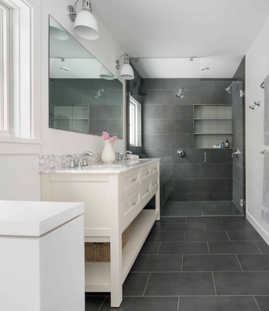 Bathroom in Benjamin & Co. built custom home.