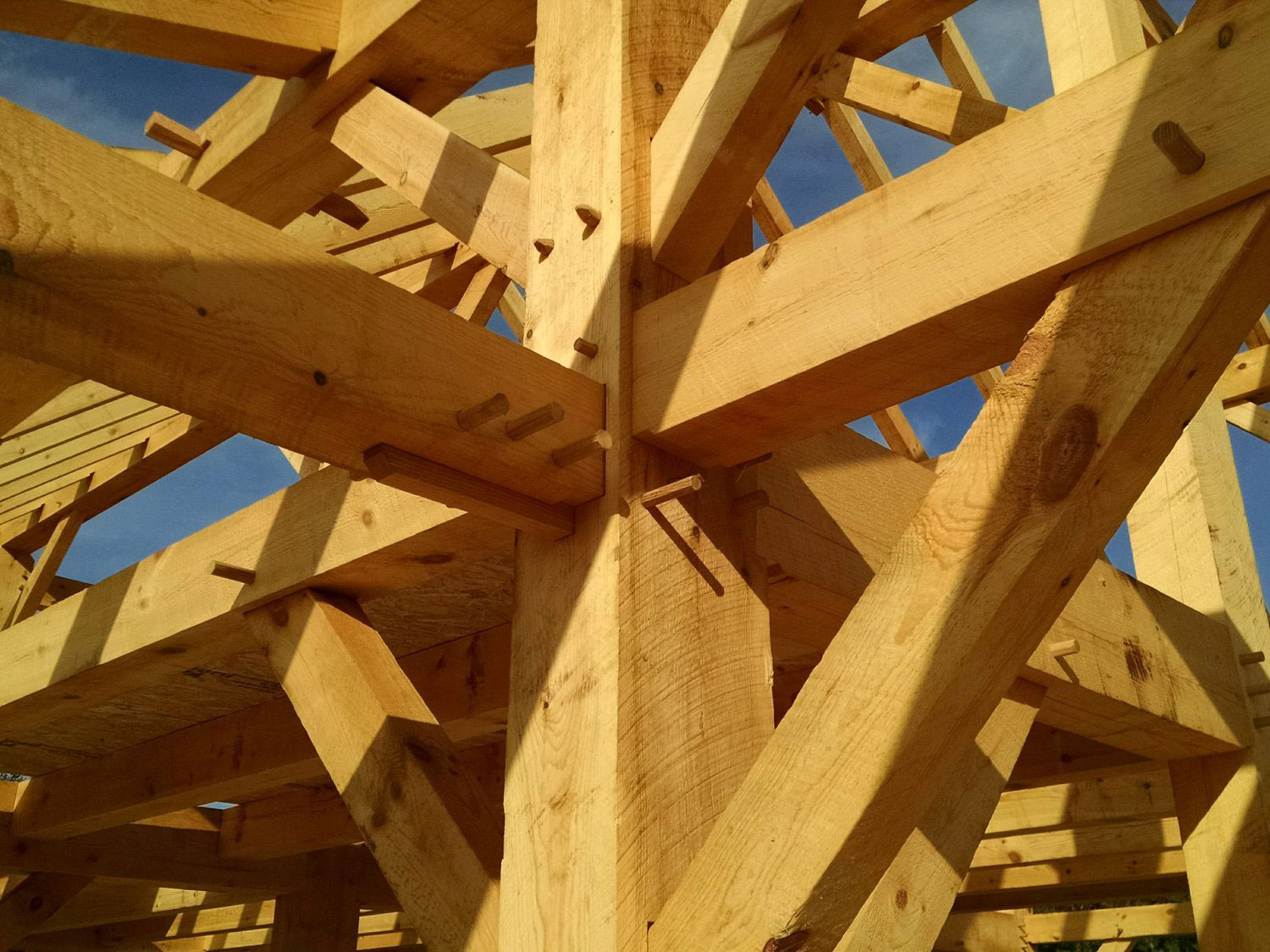 timber frame beams chris cross with many joints